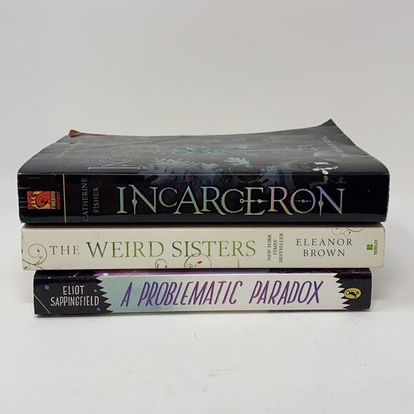 Bundle of 3 Fiction Books See Titles in Description - Picture 2 of 10